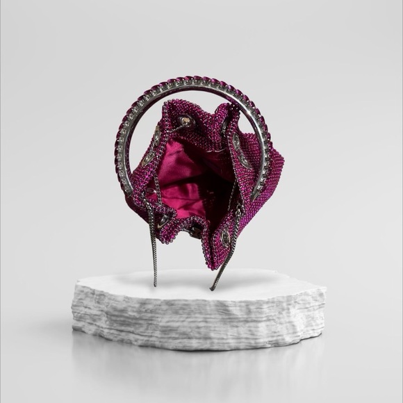 Crystal Bon Bon - Picture 12 of 13